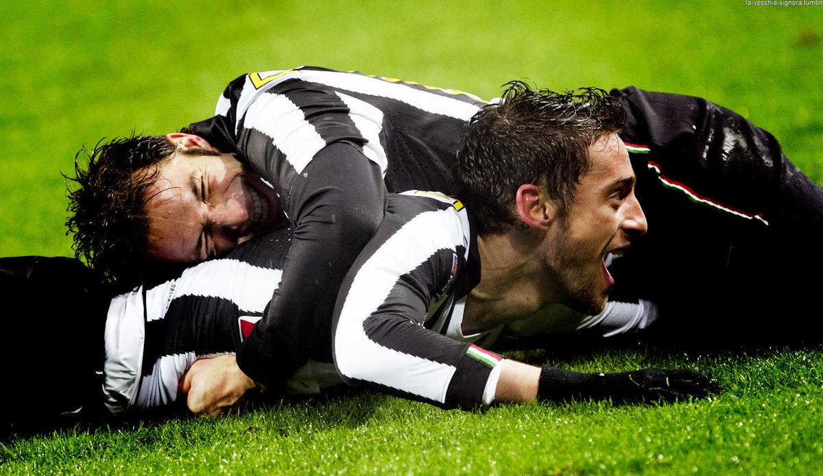 SarJuve's tweet photo. ❤ https://t.co/T9NvVW8nNX