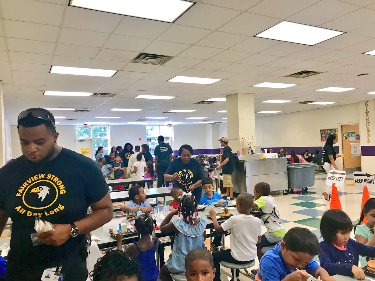 FairviewGCSNC's tweet photo. Our Mighty Eagles soared through the first day of school! #GCSFirstDay2018 
#FairviewStrong 💜💛 https://t.co/jgZ4zzhglh