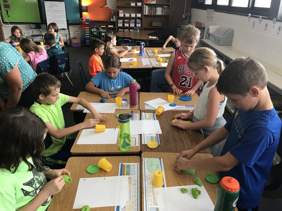 MrsOGara's tweet photo. Writing was a little more exciting today when we got to brainstorm with play dough! @AHSD25Patton https://t.co/hRHr1826PN