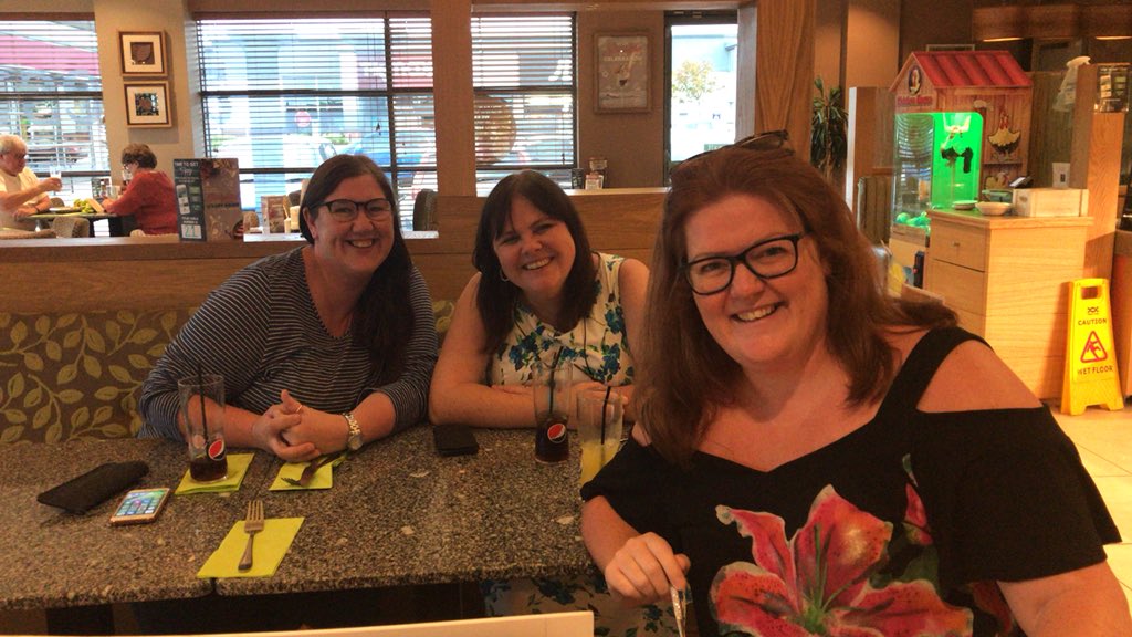 lockley_leeanne's tweet photo. A fabulous catch up #FabAmbassadors in North West. Lots of ideas on paper now let’s put those ideas into action #imnota✅ #ThinkKidneys #SaferNWC “Your not defined by your banding, but by your actions”. What actions are you doing for #FabChange70NW https://t.co/Dyg1w3Z8zs