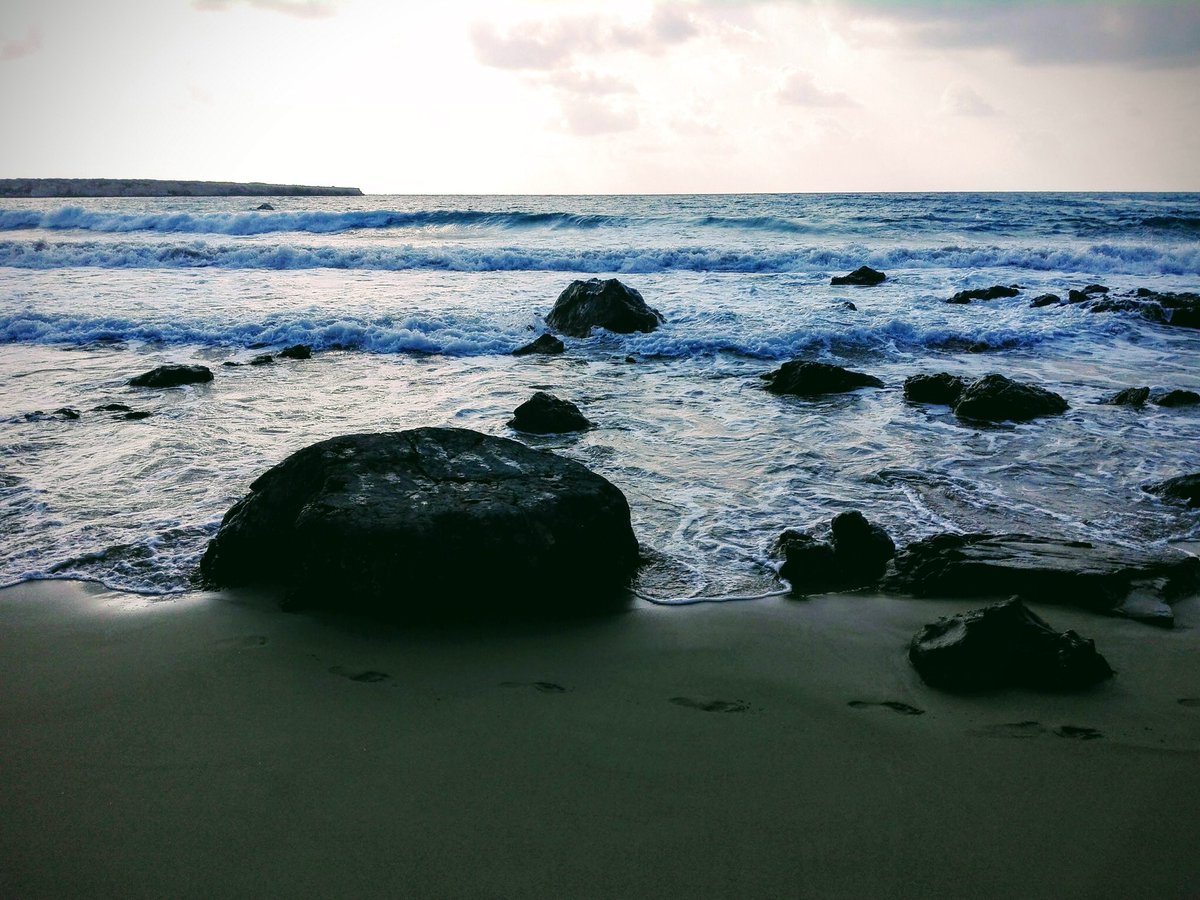 helpwithhosting's tweet photo. Some days, all you need is the beach &amp; the sound of the sea #cyprus #larabay #takingtimeout https://t.co/KTLR8rMBbk