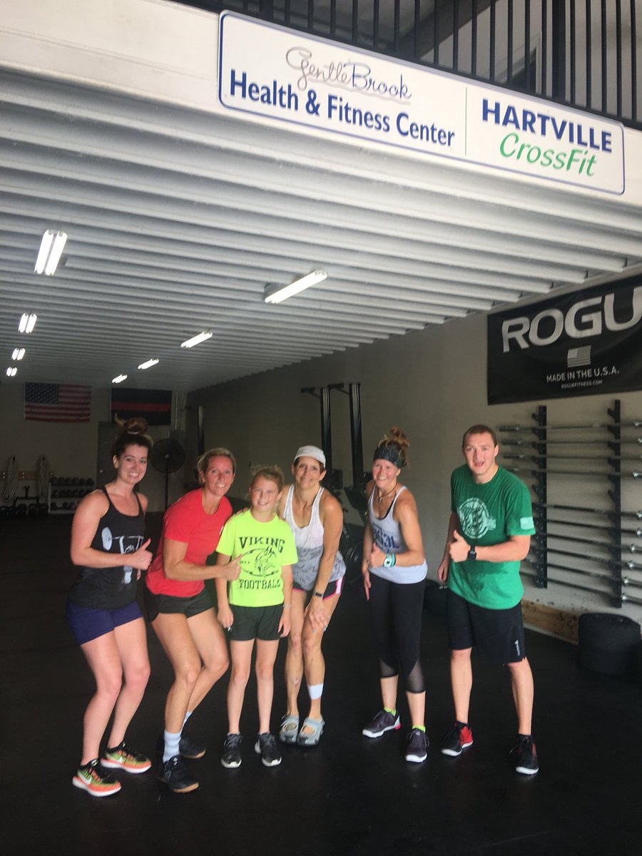 MillerAugersrun's tweet photo. Delaney’s last workout before she heads back to school ~ going to miss her! #hvcf #crossfit #stronger #fitnessforall #sweatfest https://t.co/wNWtpDUlV0