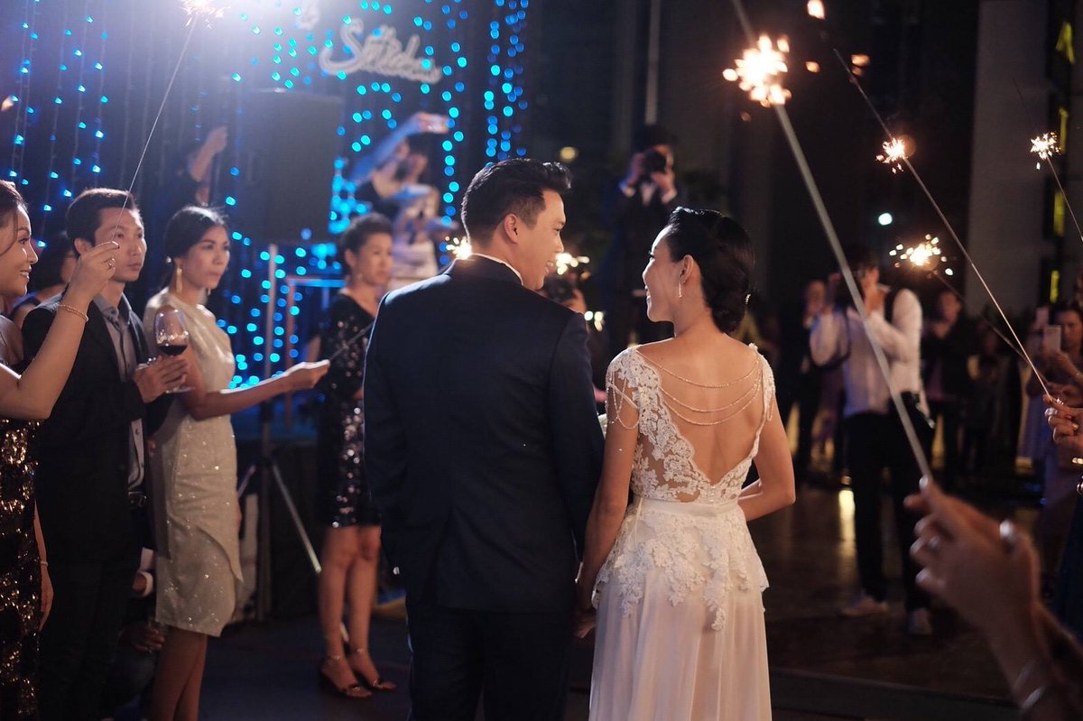 FourPointsBKK's tweet photo. Let us make your #dreamwedding come true. Plan your big day with us, we offer several #weddingvenues with exclusive deals for your #Romantic night. Find out more for special packages, please contact +66(0)2-309-3000 or email: Sales.Sukhumvit15@fourpoints.com #Bangkok #weddings https://t.co/1u1oEaBr1U