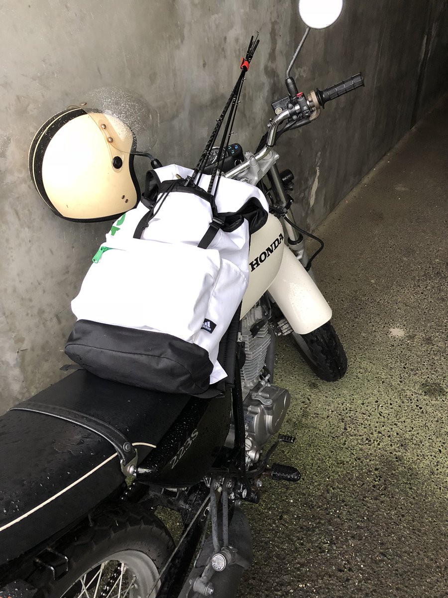 バイクで釣り