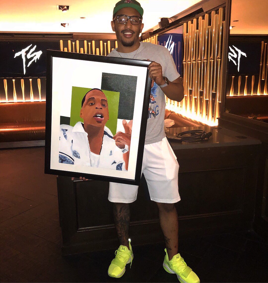 Copastetik's tweet photo. The Hov painting from over the weekend will now be displayed at the 40/40 Club. Congrats to @TheArtDealer_
#hARTlem https://t.co/wxW1fhTIjR