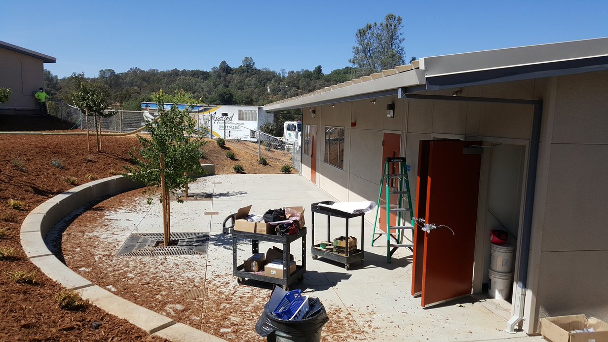 drmarcyguthrie's tweet photo. Construction projects are wrapping up...8/27/18
@HerbertCGreenMS
@IndianCreekElem 
@MotherLodeUSD #ThanksMeasureC https://t.co/Fpd6GhPqlM