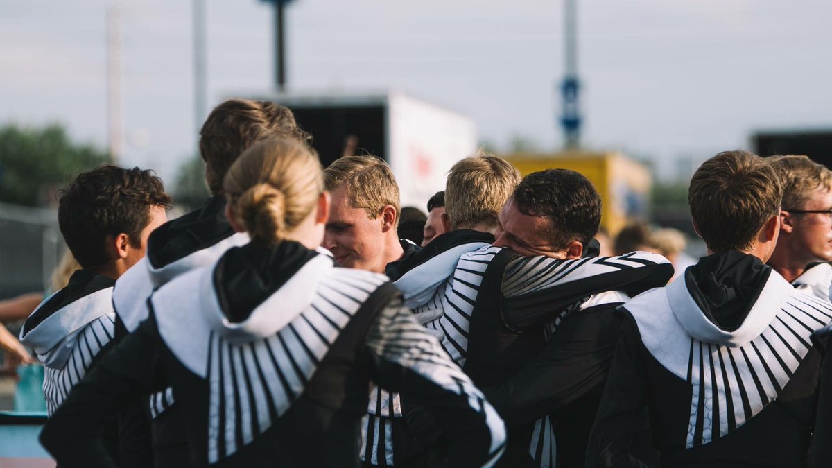 PhantomRegiment's tweet photo. Happy Monday,
We hope you guys have a great start to your week.
Here we are reminiscing of our time together on finals night.
#Regiment18 https://t.co/09YpxuCeek