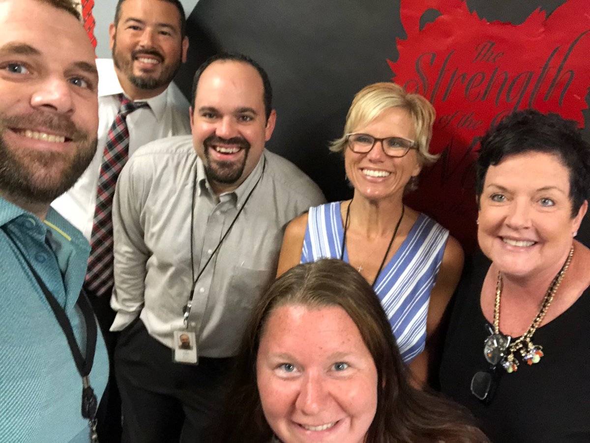 BjMonday5's tweet photo. The 5th Grade team ready to welcome our first ever...Wolfpack!
#WCFirstDay2018
@WC_WolfPack
#WCElem https://t.co/48OExiNMXJ