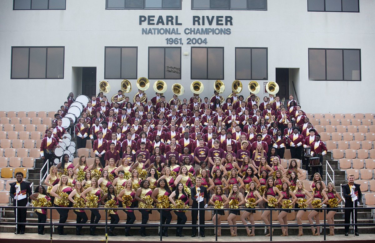 PRCC_Wildcats's tweet image. Meet the 2018 Spirit of the River Marching band and directors. The Spirit of the River is the largest band in school history boasting 190 members. #spiritoftheriver #stringofpearls