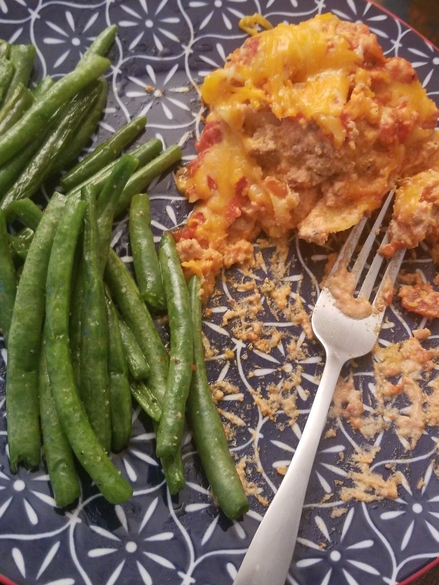 witch_book's tweet image. Jumbo pasta and green beans