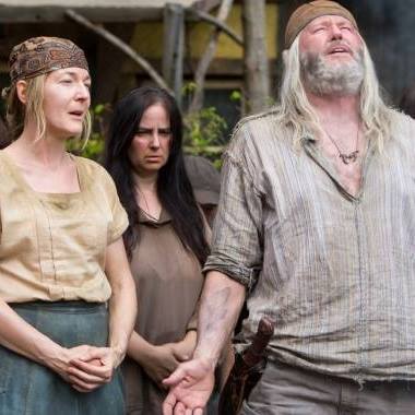 HorickMeyers7's tweet photo. @TheWalkingDead @RamboDonkeyKong @TheWrap #Farrell #Lil Foster #doesn't die in #Outsiders when it was WGN. #shouldhave #stayedon #ShayMountain where it was safe. https://t.co/i2olDa7dhR
