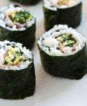 Green Eggs and Ham Sushi • <a href="/steamykitchen/">Jaden, SteamyKitchen</a> 
#AwesomeRecipe #Sushi 😍😍😍😍
buff.ly/2NgYrLw