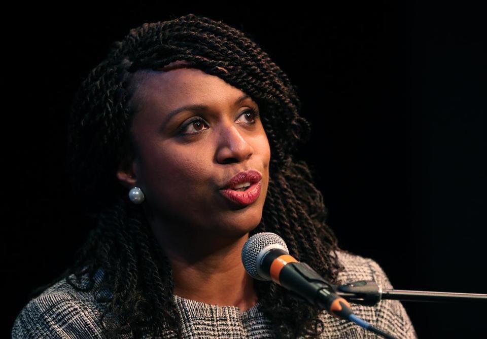 chipgoines's tweet photo. Vote for Ayanna in September!#HowYouCanHelpIn5Words
#MA7 #mapoli #bospoli #ChangeCantWait ๐ณ https://t.co/bbUfvOUZ9z