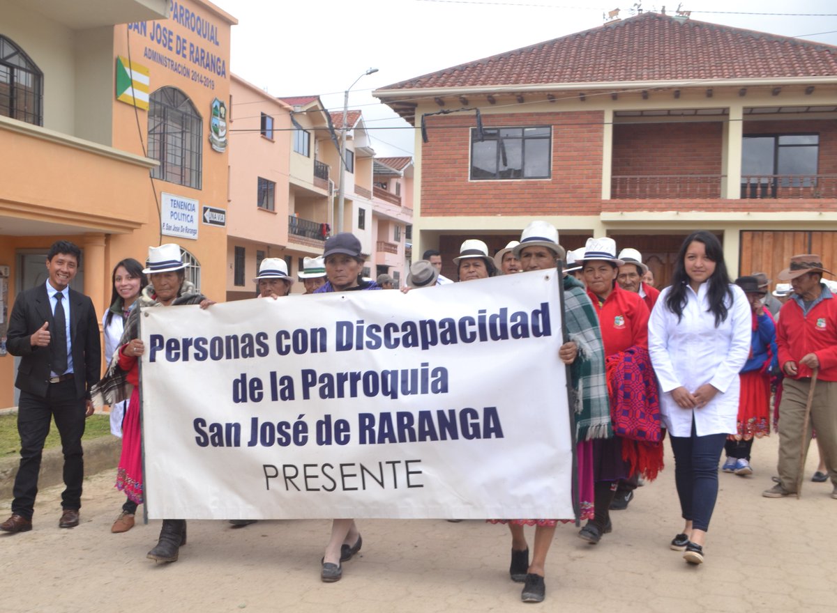 Personas con Discapacidad de la parroquia de San José de Raranga del  cantón Sigsig provincia del Azuay, presentes en el defile civico por  celebrar los 68 años de parroquialización, proyecto ejecutado por el  MIES en convenio con el GADM-SIGSIG, GAP-SAN JOSÉ DE RARANGA y MSP...