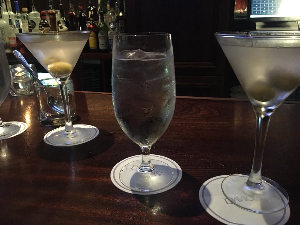 DakotaSpin's tweet photo. Finally made it to dinner after my 9am-8pm job :) @DaviosBraintree with @StephieBabie113 #FantasySpin #LeadThink #Mate1 #SwingJuice @SteveDiFillippo https://t.co/3IExM3K1AQ