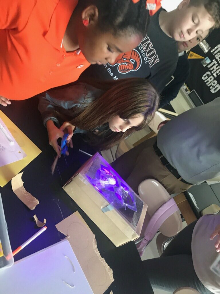 mnps_i3stem's tweet photo. First day i3 STEM after school program, Great day! @madisonmiddle1 @MetroSchools https://t.co/9EoprhwIDL
