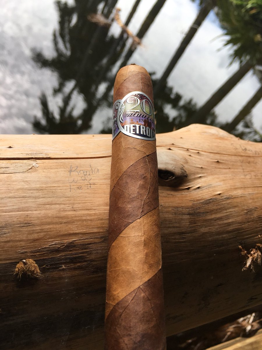 Cigar made with organic Costa Rican Honey. #20mincigars #Riverwalk #newcigar #detroitline #detroitcigarline #detroitusa #detroitmi #detroit #cigarsofinstagram #cigarshop #cigar-smoker #cigarworld #sundayfunday #hashtag #cigarhumidor #humidorstocked #humidor #enjoycigars