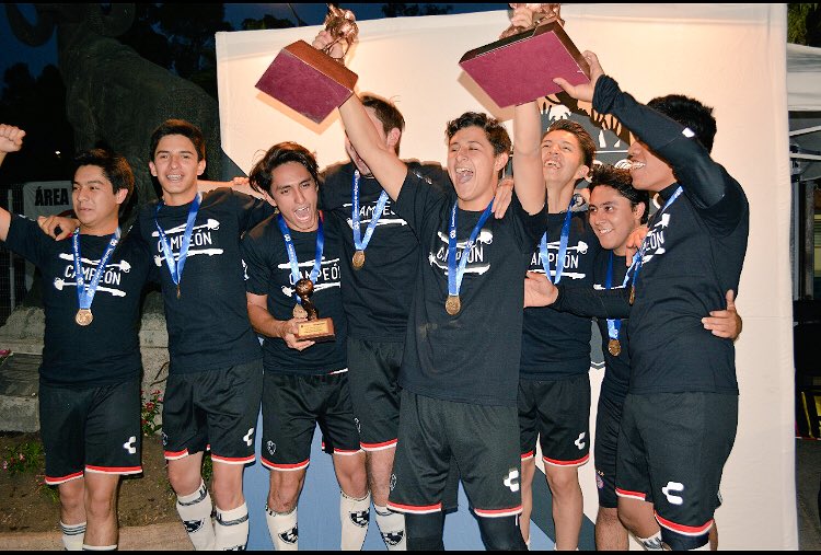 CuervosCCM's tweet photo. ¡Mañana vuelve Cuervos!
Esperamos que este semestre sí haya competencia.
#CuervosCCM 🐧🏆🥇 https://t.co/d0OEsge964