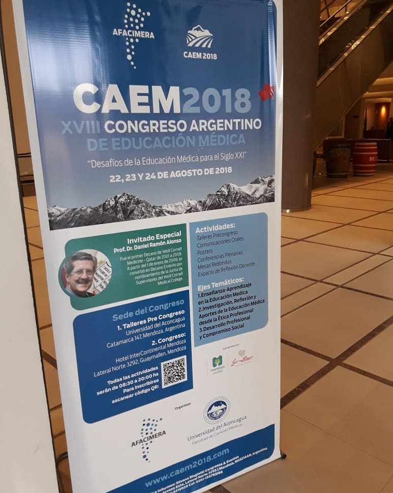 fcm_unl's tweet photo. #CAEM2018
La Decana de la FCM, Dra. Larisa Carrera, coordinó y disertó en el XVIII Congreso Argentino de Educación Médica.En la mesa “Proyectos de Extensión:cooperación interinstitucional” estuvo acompañada por la Bioq. Verónica Reús, el Lic. Ariel Blanc y la Dra. Gabriela Garate https://t.co/t7KLeZ4SHS
