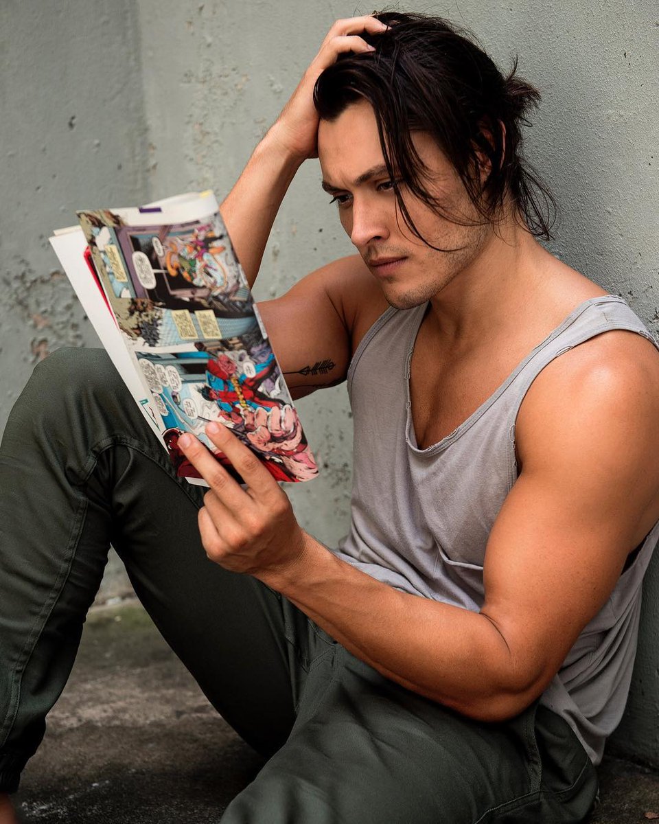 TheGifted_TV's tweet photo. A little extra research never hurts. ⚡️ 

📸: @Blair_Redford #TheGifted https://t.co/9Ffo1MDpPx