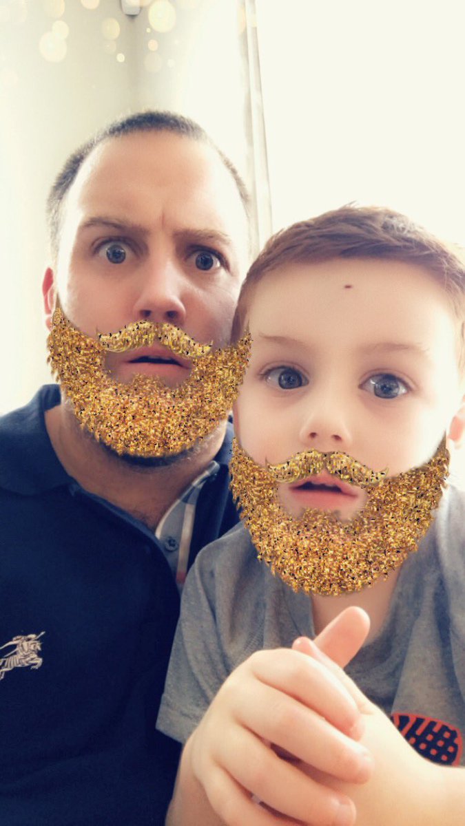 ImJoshDunham's tweet photo. The Twitter machines have been on edge of late so here is a picture of a couple OG’s trying to keep things light and easy. #BTD #BIGTODO #GoVols https://t.co/JTmt1Af4X6