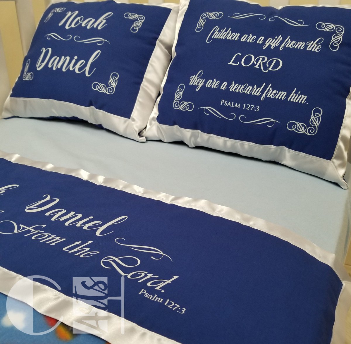 ChristendomArts's tweet photo. Baby boy personalized Navy blue blanket set, designed with bible verses, designed and hand made @ChristendomArts 
Facebook:https://t.co/C9XzJGwxFD
#bibledesign #bibleverse #babybedding #babybedroom #babybedroomidea #navy #blue https://t.co/QwNYDnnCbI
