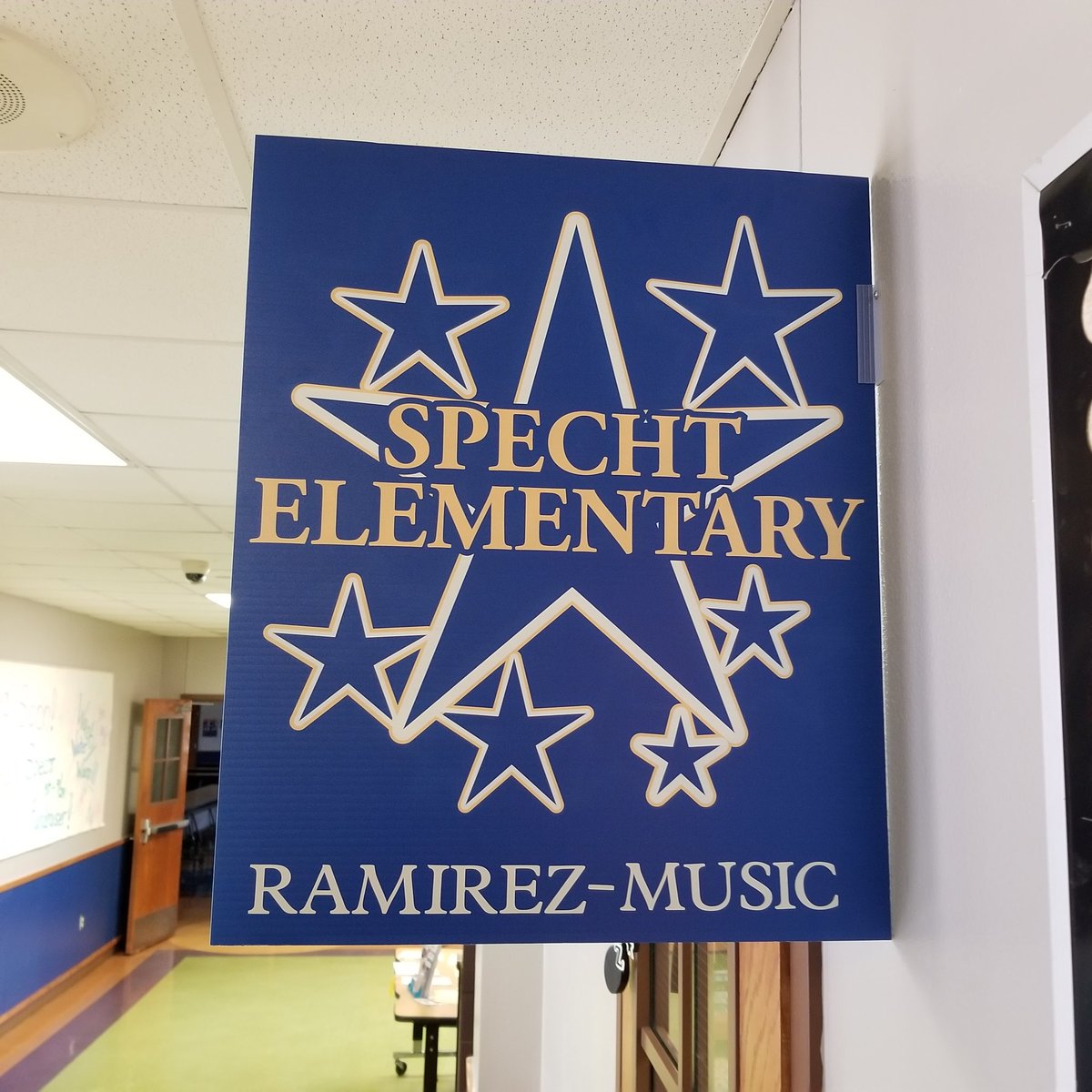 adramiz's tweet photo. 🍎 ✏️This is year: 10
🍎 ✏️Schools: 1
🍎✏️ Districts: 1
🍎 ✏️Grades Taught: Music K-5
🍎 ✏️Current Position: Music 🎶
🍎✏️ Longest grade ever taught: Music 
🍎 ✏️Principals: 1
🍎 ✏️States: 1
If you're an educator, copy/paste, share your stats and celebrate! https://t.co/kwwaa87nOe
