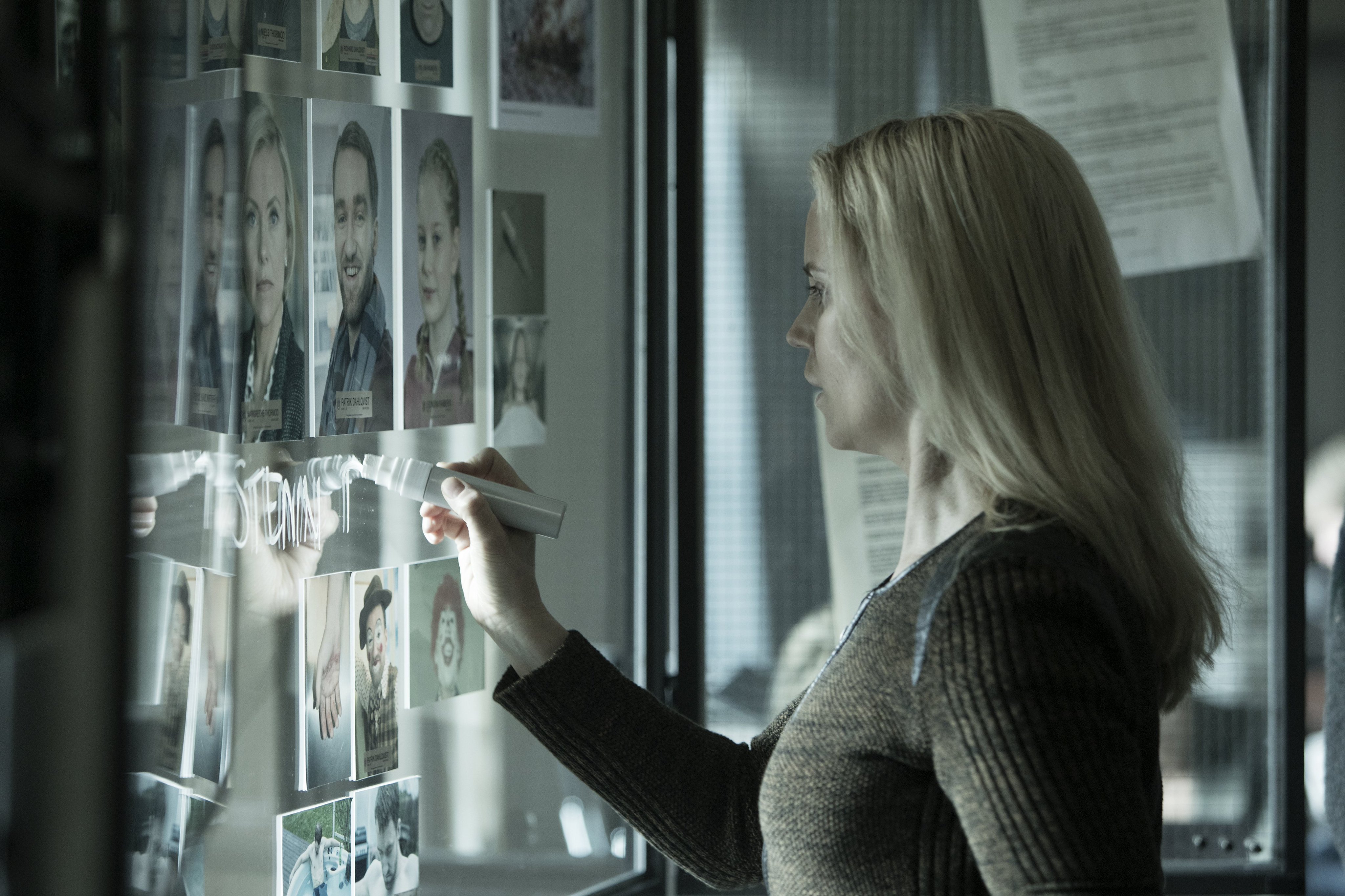 تويتر スーパー ドラマｔｖ 海外ドラマ エンタメ على تويتر サーガの過去 ヘンリックの娘たちの謎が明らかに まだ間に合う The Bridge ブリッジ シーズン4 第1話 7話を一挙放送 このあとすぐ T Co 05jqdif2r2 Brdgjp 最終話は13日 木 よる