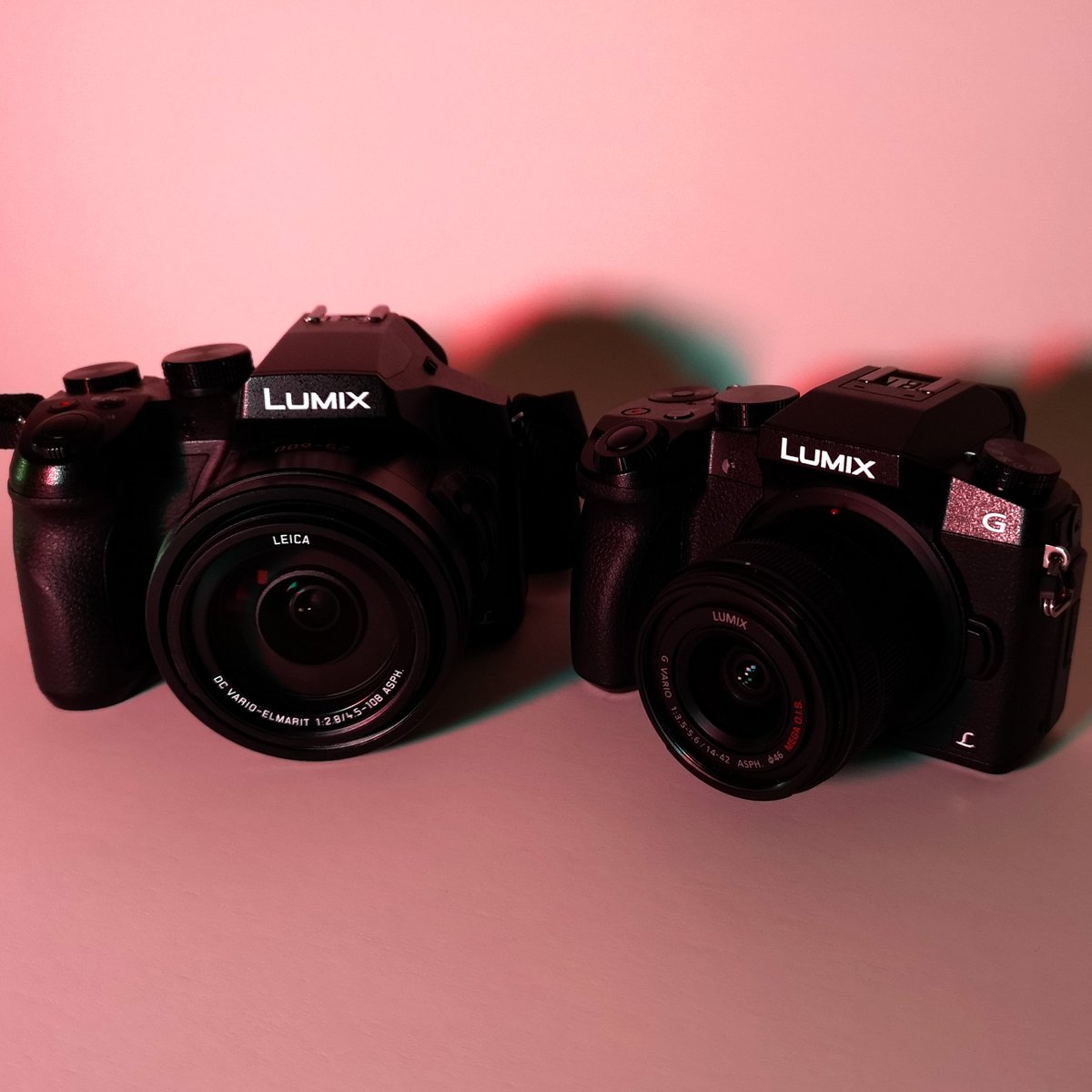 Sub-$500 4K cameras - LUMIX FZ300 + LUMIX G7 - Are they still relevant in 2018?
Check the in-depth question here: bit.ly/2PK74zY
#photography #cameras #panasoniclumix #panasoniclumixfz300 #panasoniclumixg7 #lumixfz300 #lumixg7 #budget #4k #4kvideo #tech #lifestyle #vlog