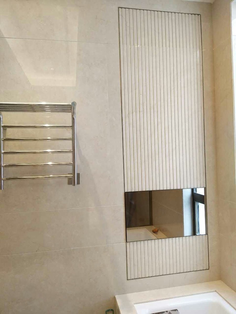 OnlyLiu1's tweet image. bathroom tv