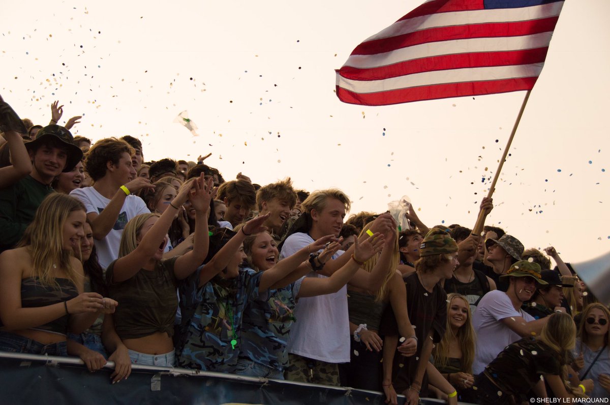 sidelinebyshelby tweet media