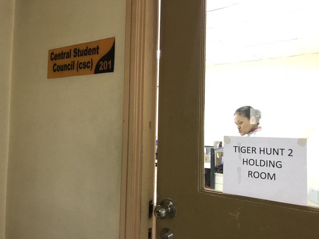ust_csc's tweet photo. Ngayon ay ang unang araw ng Tiger Hunt 2 Walk-In Interview. Mga aplikante, magtungo lamang sa Tanggapan ng CSC, Room 201, Tan Yan Kee Student Center. Ito ay magsisilbi ninyong Holding Area.

#TigerHunt2
#CSCMoveFurther https://t.co/9B2Kn2xnr5