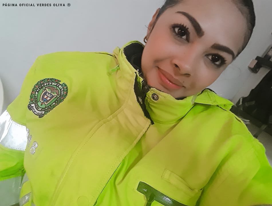 PAGNVerdesOliva's tweet image. #PrincesaVerdeOliva 🤗💚💁 Las Buenas Cosas Ocurren Todos Los Días. Solo Nos Tenemos Que Dar Cuenta De Ellas #MEVAL 🏅 #TrabajandoConActitud58 🚔♣ Desde La Subestación De Policia Palmas, En Medellin - Antioquia PT. Lucia Guillen Calderón @PoliciaMedellin @PoliciaColombia
