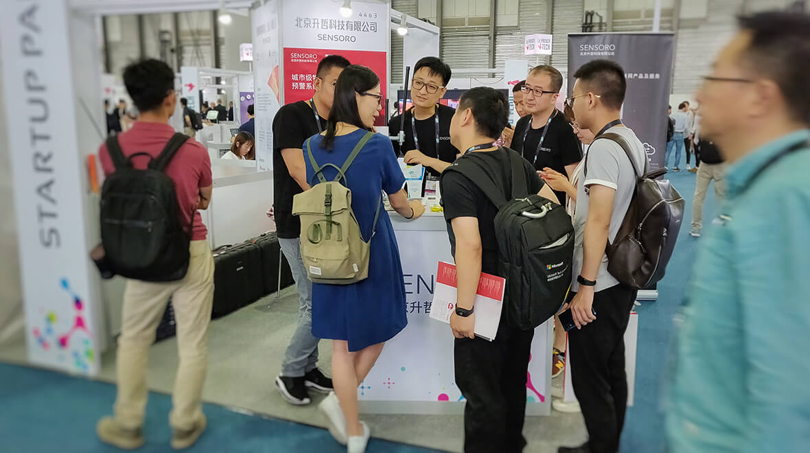 sensoroglobal's tweet image. SENSORO was privilege to attend this scientific technology event along with independently developed “urban-level IoT smart-fire-control solution”, obtaining the rank of “the Best IoT enterprise”by CES. This China brand was granted with CES 2018 Innovation Awards generally