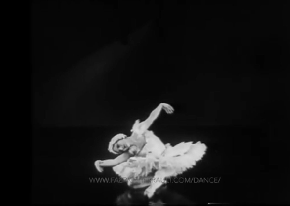 O Xrhsths Blue Cosmos Sto Twitter Le Cygne The Swan With Anna Pavlova In 1925 T Co Uborlhkgkh サン サーンスの組曲 動物の謝肉祭 の 白鳥 を音楽として用い ロシアのミハイル フォーキンがアンナ パヴロワのために振り付けたバレエ作品