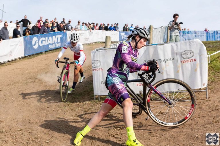 Cross is here, with the international season starting in Australia. Check out all the action from the Melbourne Grand Prix of Cyclocross with this photo gallery from a surprisingly sun drenched two days of racing. cyclingtips.com/2018/08/photo-…