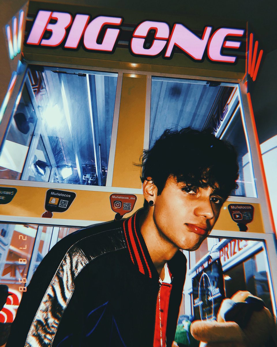 alannavarro's tweet photo. 💿 BIG ONE 💿 https://t.co/9K2ddTtI1e https://t.co/wQ8YeI2orV