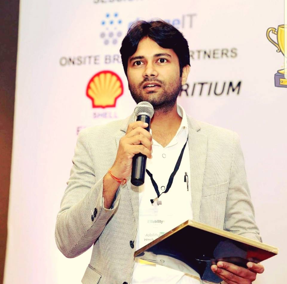 And the winner is..... Chandan Mundhra of #SAVë Electric Vehicles.

#SAVëIndia  bags the most coveted 'MAKE IN INDIA' startup Entrepreneur award at All India E-Mobility function held in New Delhi last week.

#ShotInTheArm 
#ResearchPays 
#ValueStartUps 
#ChandanMundhra 
#Founder