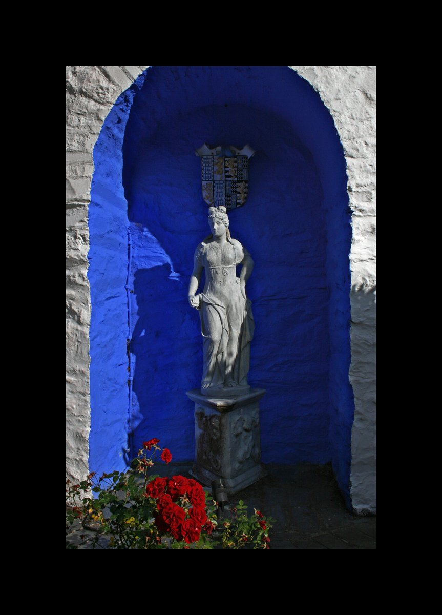 MissFarnaby's tweet photo. A selection of pictures from our day at the beautiful #Portmeirion #Wales #travel #culture #Wanderlust #touring #Weekend #Weekendwanderlust #travelhappy #roadtrip @Portmeirion @visitwales https://t.co/WKI8EvnFv6 https://t.co/e2bioal9gU