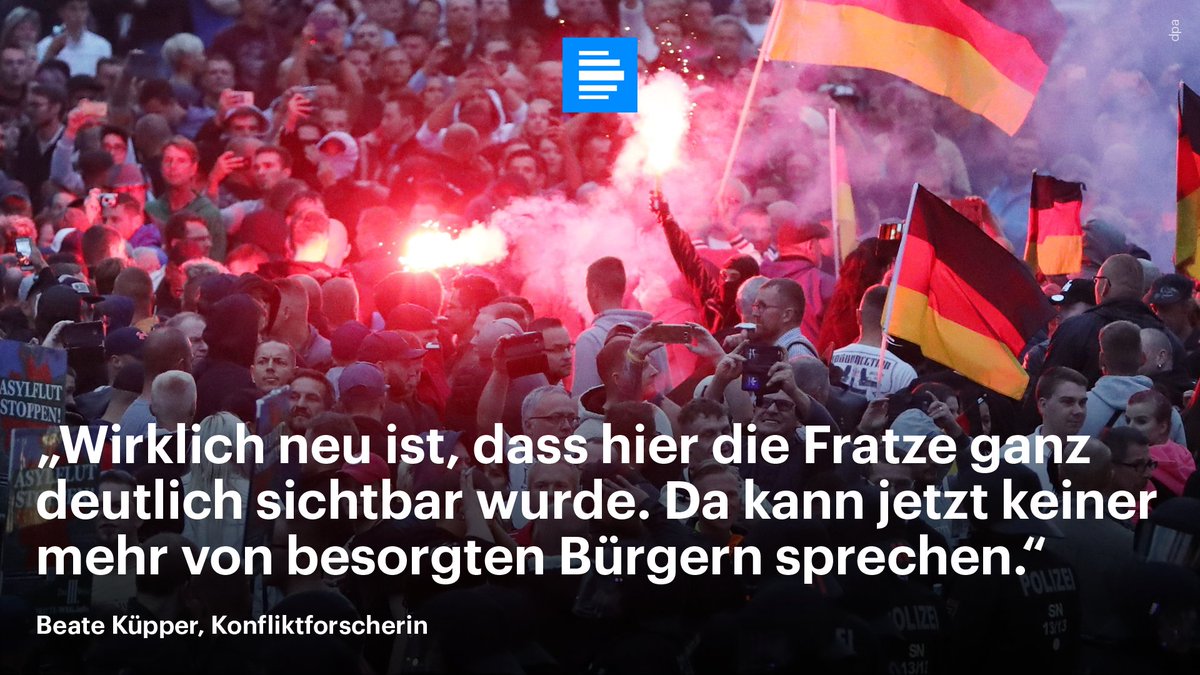 DLF's tweet photo. Rechte hätten auf einen Fall wie den gewaltsamen Tod eines 35-Jährigen in #Chemnitz quasi gewartet, sagt die Konfliktforscherin Beate Küpper. Die Erzählung, selbst Opfer zu sein, sei für Rechtspopulisten und -extremisten sehr wichtig. https://t.co/QioTmIqoNg https://t.co/mDKGAMtjWb