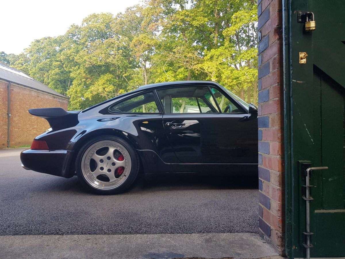 Porsche 964 Turbo ready to be collected.

#TurboTuesday #porsche964turbo