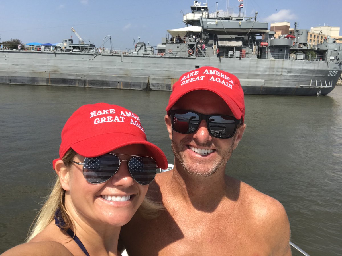 AlyssaMoen's tweet photo. #MAGA #USSLST325 @realDonaldTrump https://t.co/6kHVvOk54r