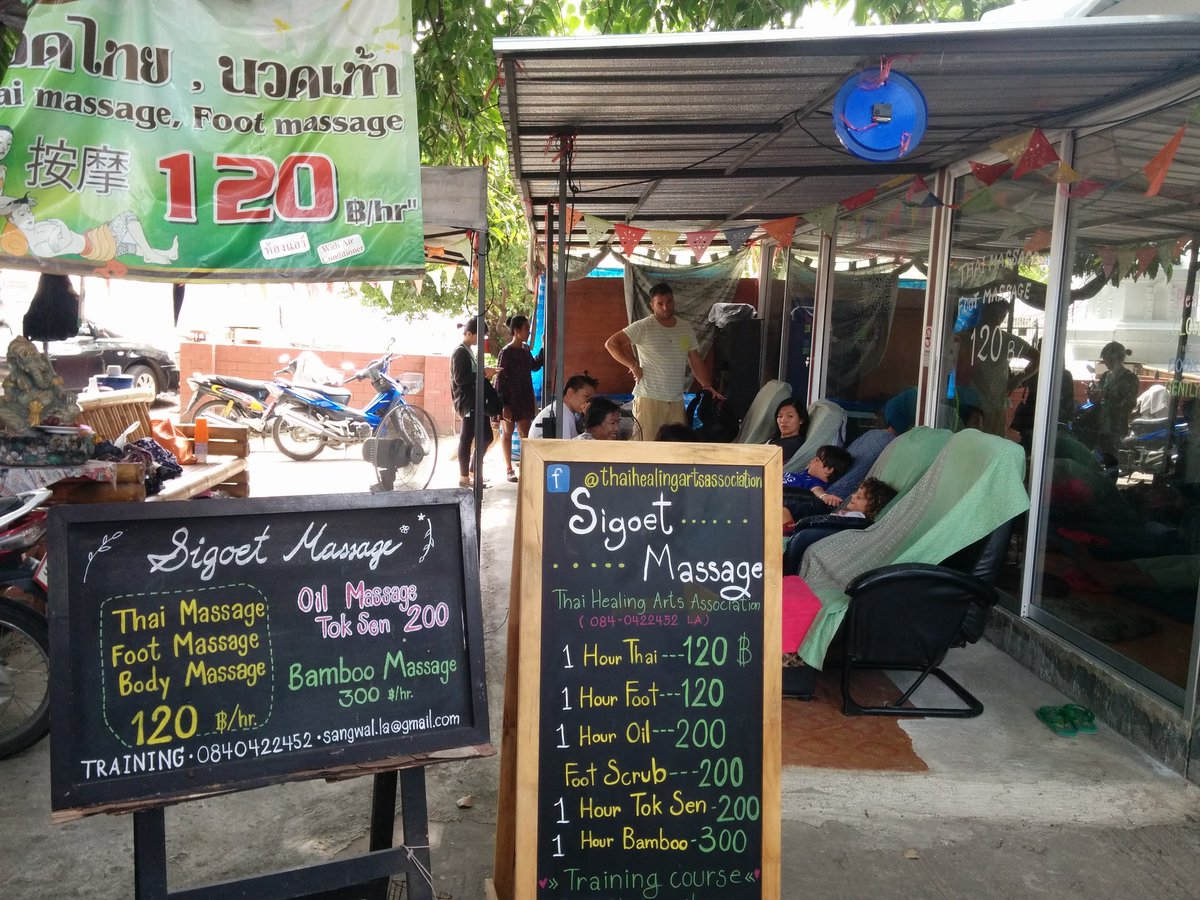 ABIvsWORLD's tweet photo. Curious which Southeast Asian/Asia countries have the cheapest body massages?

I did extensive research 😉 to find for you guys! Massages ranged from 5 bucks to 40!! Check out #ABIvsWORLD🐝 FB page to see the costs per country.

#TuesdayTip #TravelTips https://t.co/9yKQjqgmaa