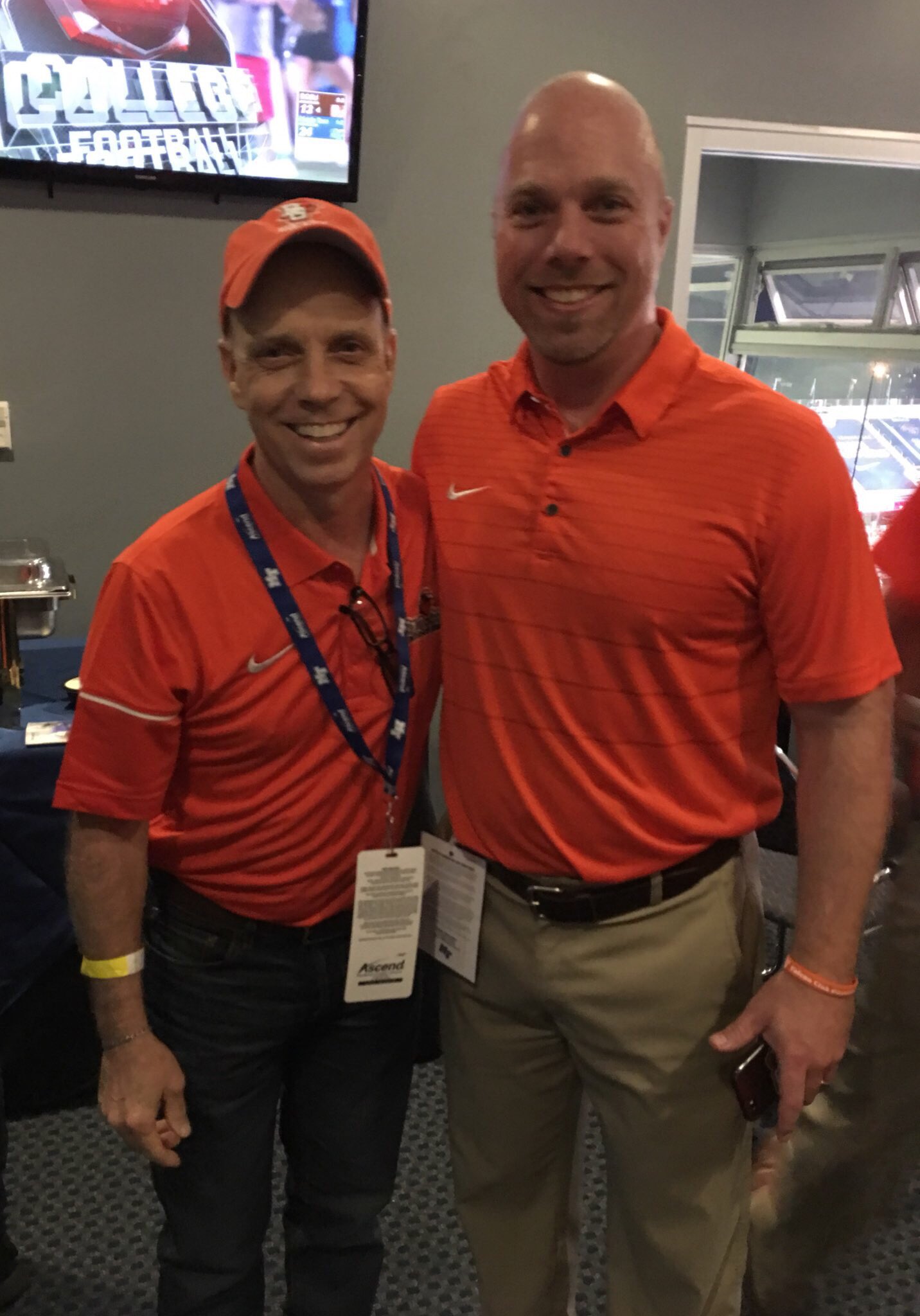 Happy Falcon Birthday to Bowling Green legend Scott Hamilton who I m honored to share the day with! 