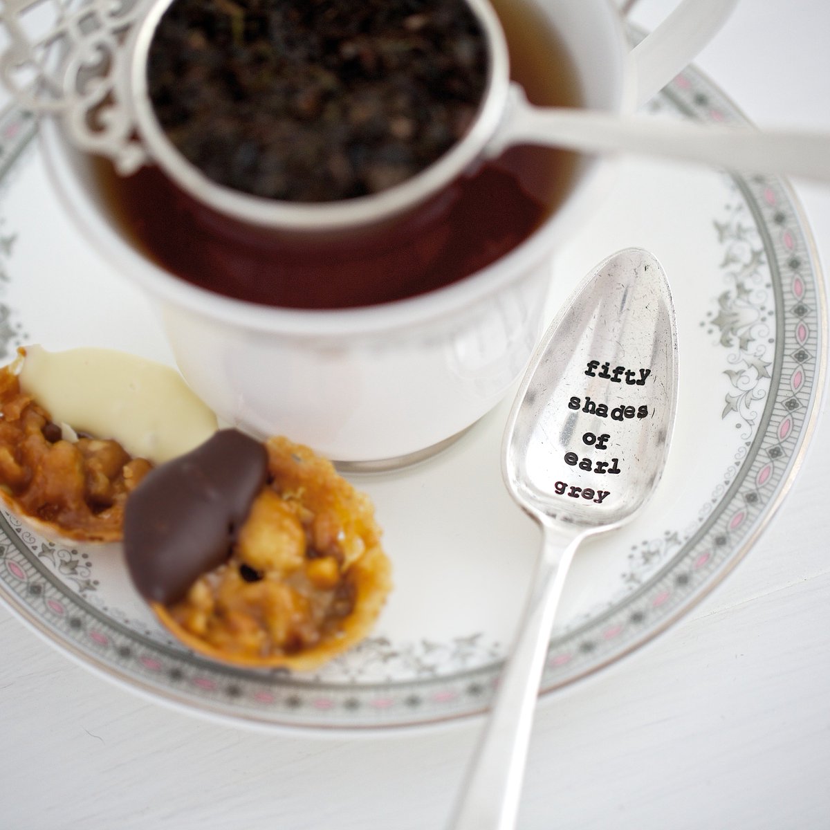 upholsterer_the's tweet photo. Put the kettle on, it's time for a cuppa ☕️#TuesdayMotivation @LadedaLiving #fiftyshadesoftea #cloudyday #antique #silverware #TeaTime #shoplocal #upholstery #bespoke #interiors #WestSussex https://t.co/EtLcxeE0n2
