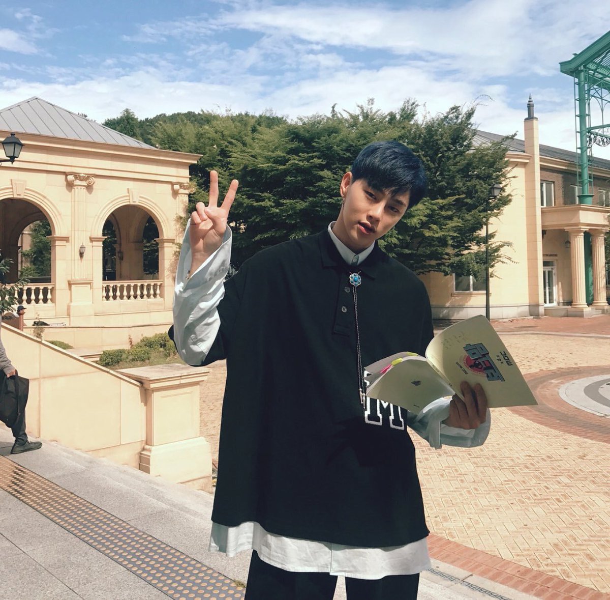 บีนี่ควอนครับแม่ ᯅ̈ tweet media