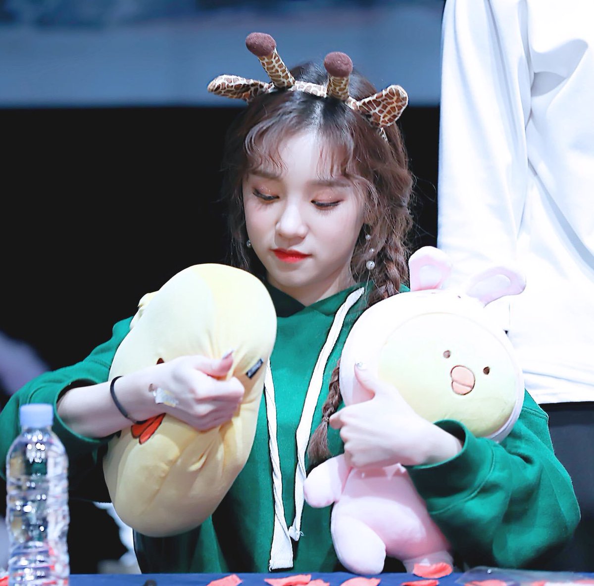 syyuqi's tweet photo. Night, peeps! 🖤 https://t.co/8hZ92nu4AT