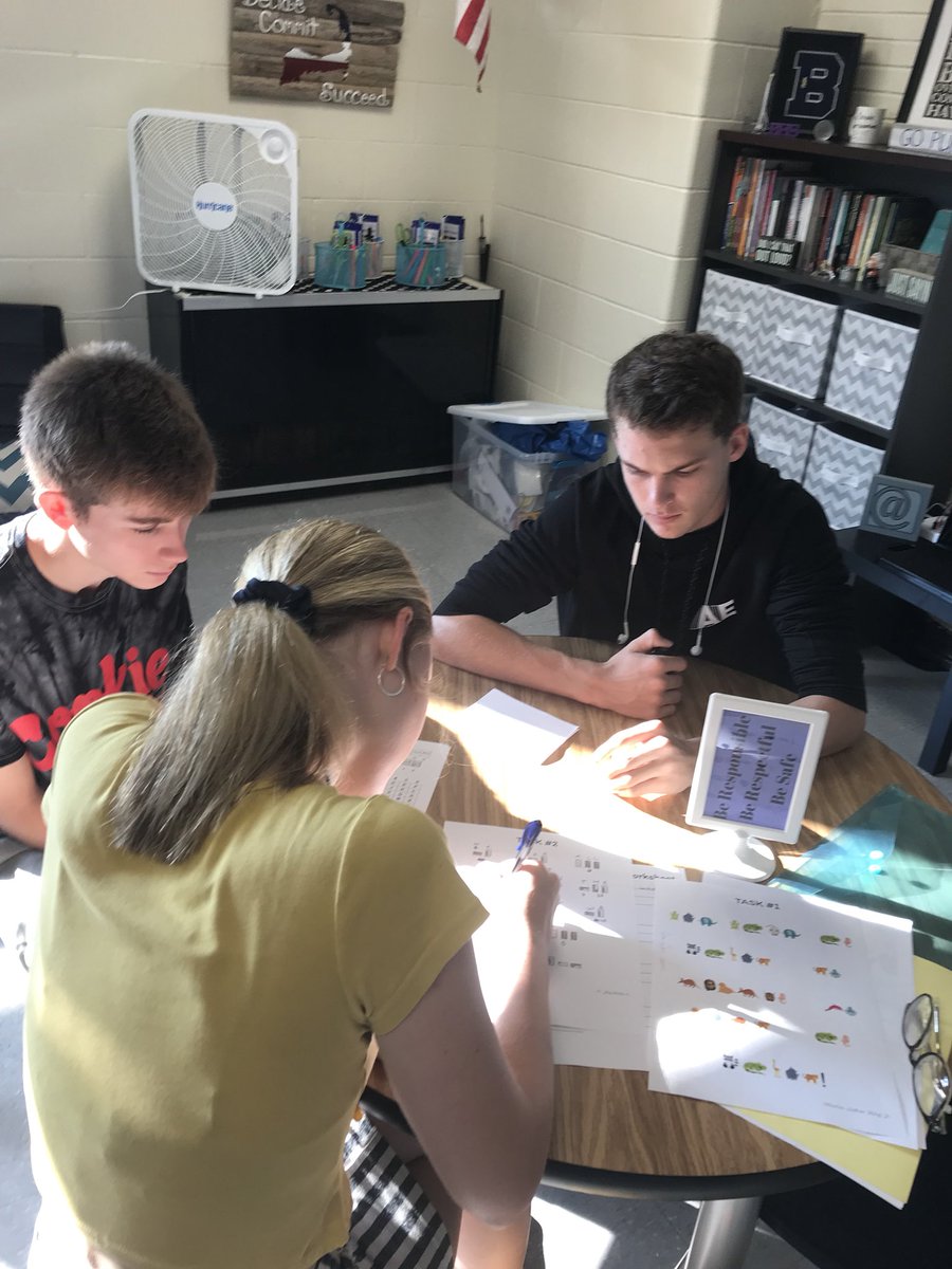 PrincipalCetner's tweet photo. @strodehistory students are engaged in an Escape Room Challenge #decoding #teamwork #firstdayofschoolchallenge #bourneday1 #sheusedmybitmoji4this??😬🤣 https://t.co/6xWBpTnqWZ