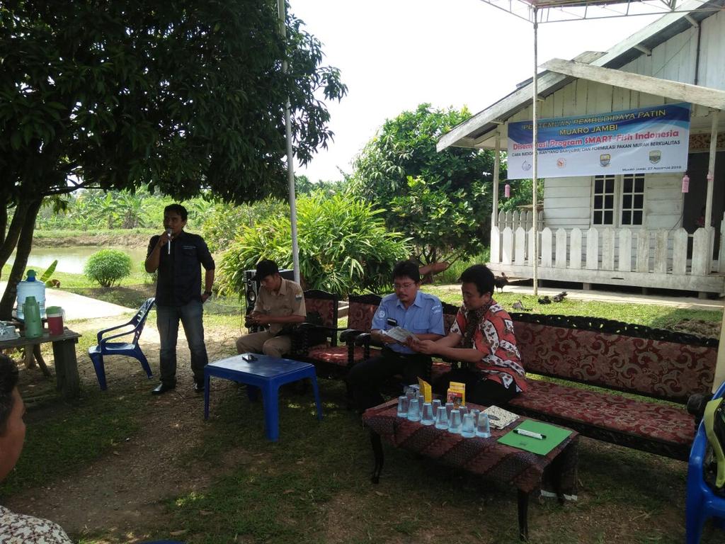 luqman_bae26's tweet photo. Temu lapang pembudidaya ikan patin dg SmartFish di kab muaro Jambi &amp; Batanghari @brsdm_kp @kkpgoid @sjariefwidjaja https://t.co/lOwMGEJKYW