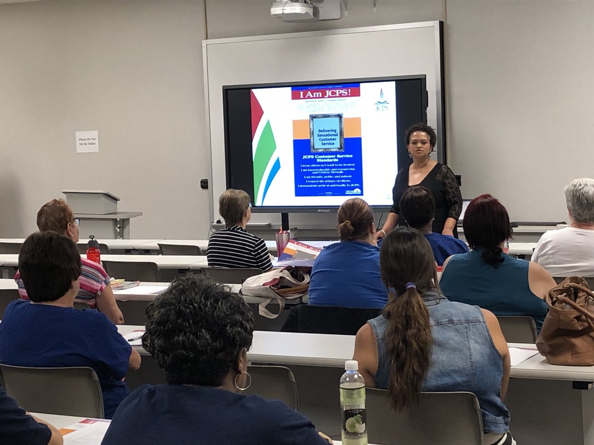 civey12's tweet photo. The 1st New Employee Orientation 2018!  Thanks for the great day, Jennifer Colley, professional development specialist! #WeAreJcps @civey12 @JCPSAsstSuptTL @SusanJCPS @TaraLIsaacs @MargieEckerle @JCPSSuper https://t.co/sPql1vpJoF